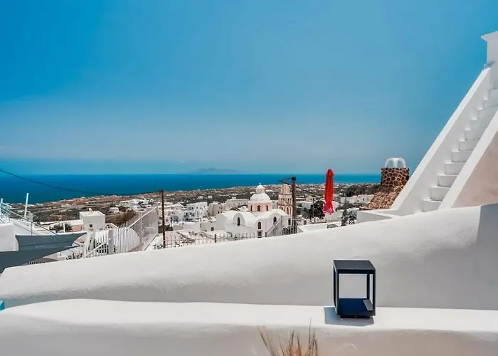 Sunrise And Sea View Cave *