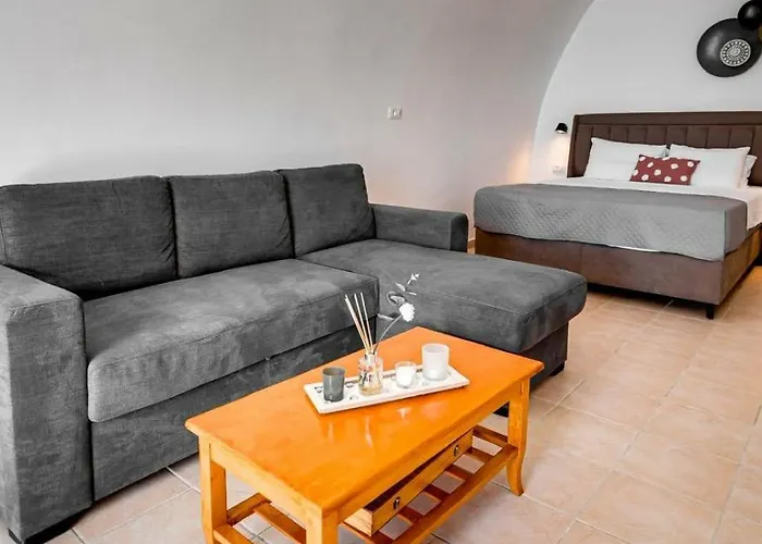 Sunrise And Sea View Cave 펜션 *